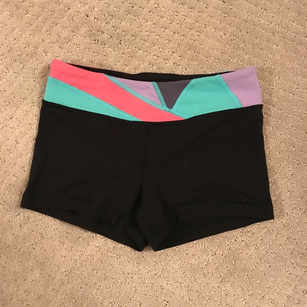 Ivivva booty shorts/ spandex